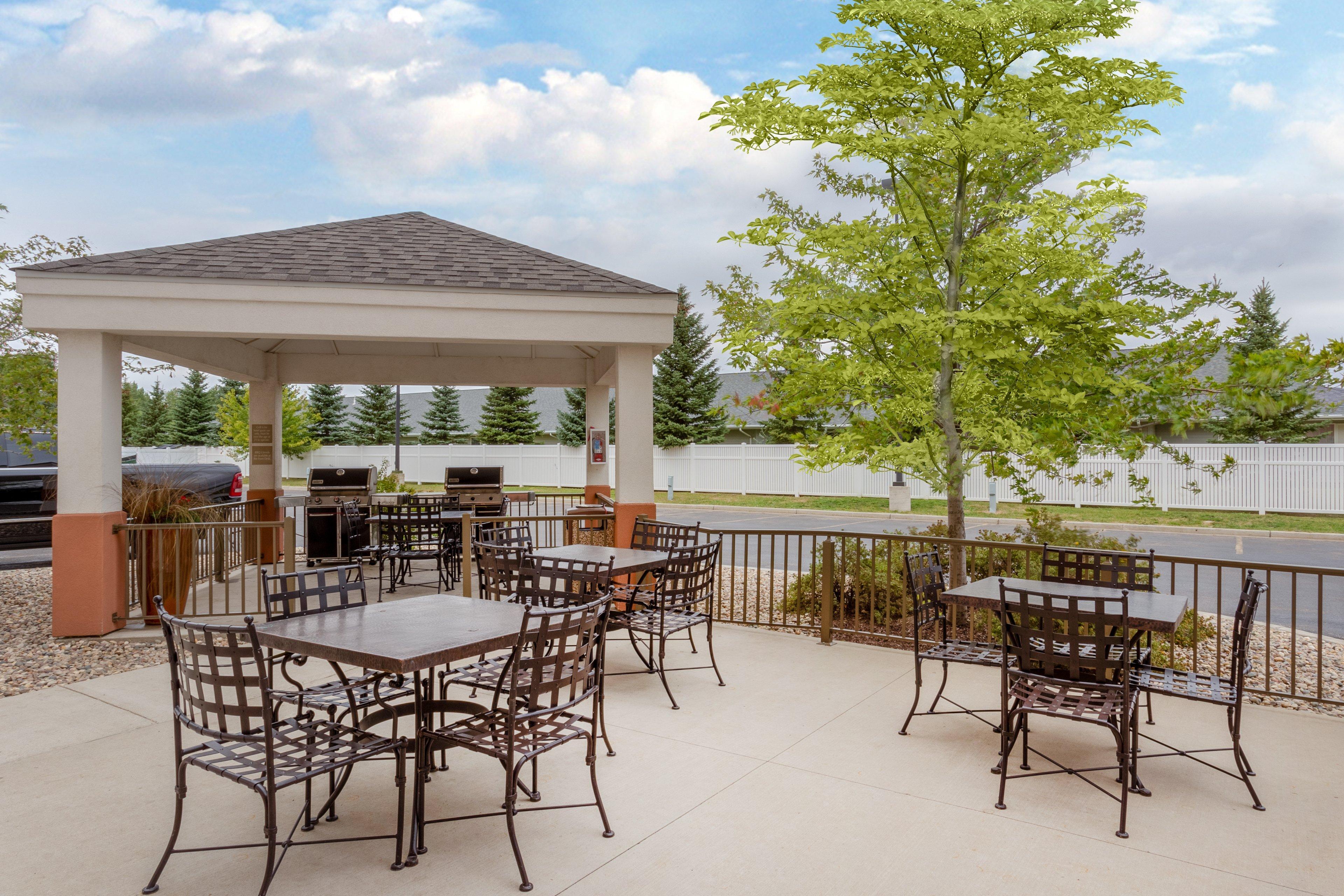 Candlewood Suites Minot By Ihg Exterior foto